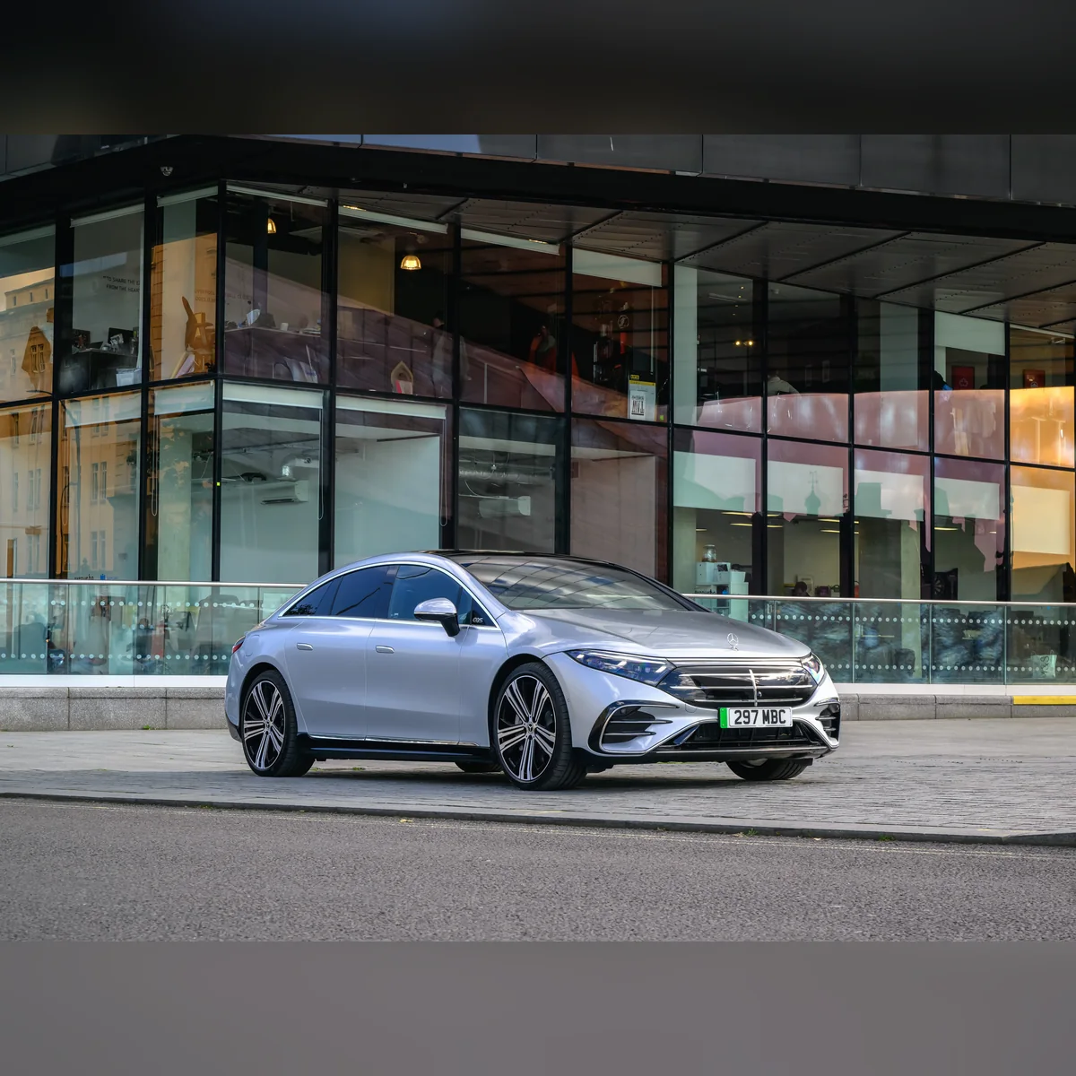 Mercedes-Benz EQS 450+